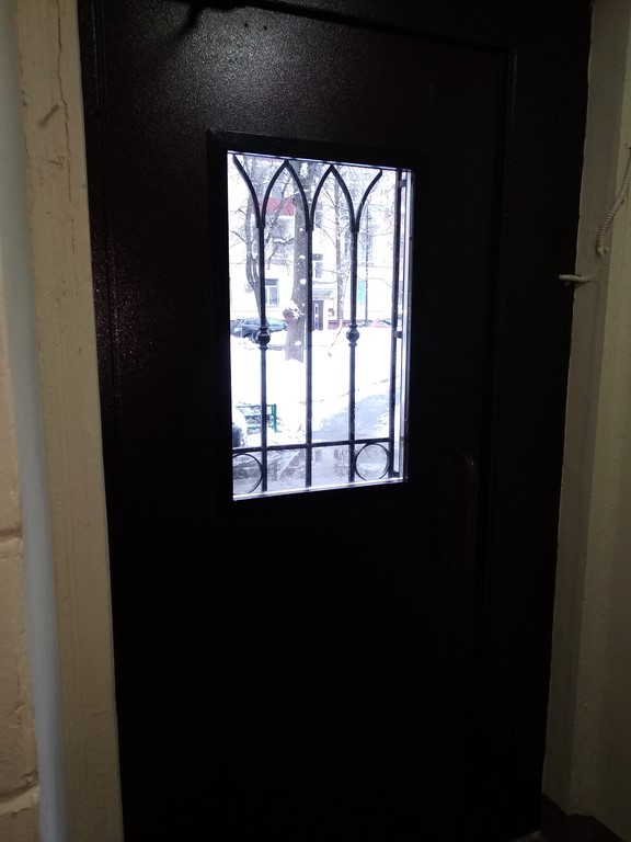Фото дверей с порошком в  Октябрьский
